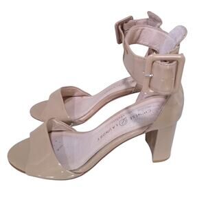 [H402] Chinese Laundry Women's Raisie Vinyl Heeled Sandal, Size 7.5